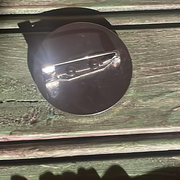 Donut Cat brooch - Picture 2 of 2